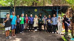 Senangnya Siswa SMAN 1 Siak, Diajak Dr Afni Tanam Coral di Taman Nasional Laut Jakarta