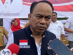 Menteri Kominfo Janjikan Pembangunan BTS di Riau Tetap Dilanjutkan