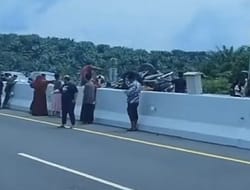 Kecelakaan di Tol Permai Pekanbaru – Dumai: Mobil Pajero Terguling Akibat Pecah Ban, Tidak Ada Korban Jiwa