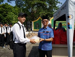 Universitas Islam Riau Bagikan 1.000 Paket Berbuka ke Mahasiswa