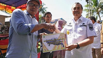 Gubernur Riau Panen Raya Bawang Merah Varietas Maserati di Kuansing